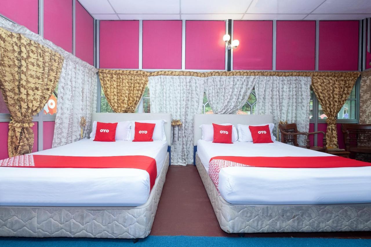 Oyo 89984 Noris Wang Homestay Lumut Exteriér fotografie